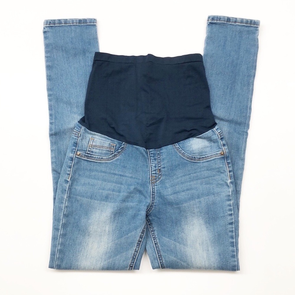 Haute Mama light wash maternity skinny jeans